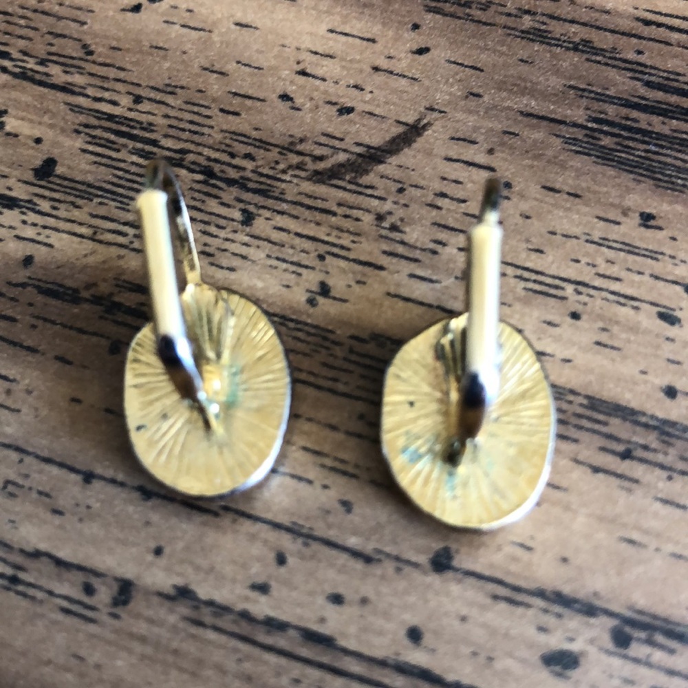Vintage Gold Tone Tortoise Earrings - Picture 5 of 5